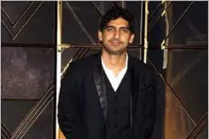 One Year Of Brahmastra : अयान मुखर्जी ने सुपरहिट फिल्म 'ब्रह्मास्त्र' के एक साल पूरे होने का मनाया जश्न, देखिए VIDEO  