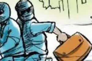 कासगंज: तकादा कर लौट रहे मुनीम से 5.30 लाख रुपये की लूट, बाइक सवार तीन बदमाशों ने दिया घटना को अंजाम