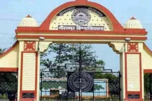 आयुर्वेद ही शरीर के आरोग्यता की गारंटी: प्रो. एके सिंह