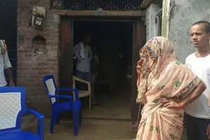 Farrukhabad Theft News: चोरों की निकली बारात, चार जगह से लाखों का माल किया पार, सीसीटीवी में कैद