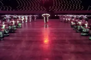 अमिताभ बच्चन का गाना सारा जमाना को किया जाएगा रिक्रिएट, आइकोनिक सॅाग पर नाचेंगें टाइगर 