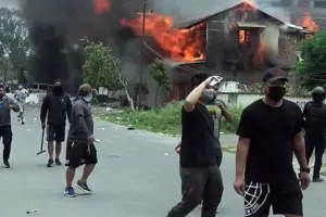 मणिपुर : दो छात्रों की हत्या के विरोध में दूसरे दिन भी प्रदर्शन, ITLF ने की CBI जांच की मांग