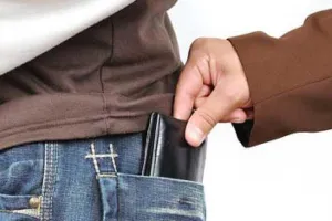 नैनीताल: मेले में उड़ाए लोगों के मोबाइल फोन और पर्स , पुलिस के लिए चुनौती बने उचक्के