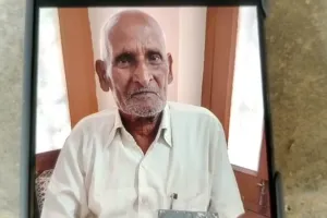 लखीमपुर खीरी: मॉर्निंग वॉक निकले बुजुर्ग पर सांड ने किया हमला, मौत