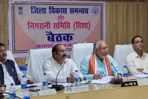 शाहजहांपुर: वित्त मंत्री के सामने उठा पीला ईंट लगाने का मामला, रिकवरी का आदेश