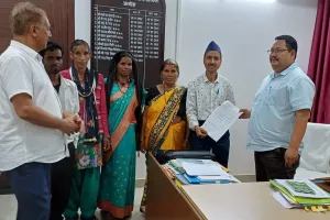 अल्मोड़ा: स्वतंत्रता संग्राम सेनानी के गांववासी करेंगे लोकसभा चुनाव का बहिष्कार 