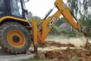 बरेली: बीडीए के पीले पंजे ने अवैध कॉलोनियों के निर्माण को किया ध्वस्त