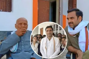 पंकज त्रिपाठी ने पिता की याद में पुस्तकालय का किया उद्घाटन 