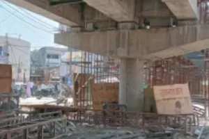 कुतुबखाना पुल: 20 दिन के अंदर दूसरा हादसा, एक और मौत