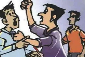 पीलीभीत: ब्लाक में ही भिड़ गए प्रधान, बोले- डोंगल और मोहर का गलत इस्तेमाल