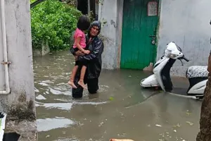 भारी बारिश से नागपुर के कई इलाकों में बाढ़, 180 लोगों को सुरक्षित निकाला गया 