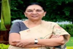 लखनऊ : राज्यपाल आनंदीबेन ने राजभवन से रवाना की “रन फॉर यूनिटी“ रैली 