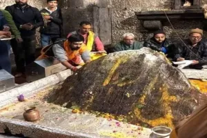 रुद्रप्रयाग: केदारनाथ आने वाले भक्त अब नहीं कर पाएंगे गर्भगृह के दर्शन, भक्तों में रोष