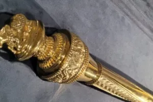 प्रयागराज : इलाहाबाद संग्रहालय में ऐतिहासिक राजदंड की प्रतिकृति स्थापित 