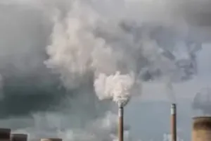 Kanpur Air Pollution: Diwali से पहले ही शहर की बिगड़ी हवा… वायु प्रदूषण ने बजाई खतरे की घंटी, AQI इतने के हुआ पार