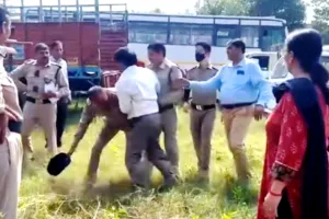 हरिद्वार: ARTOऔर SI के बीच मारपीट किस बात को लेकर...