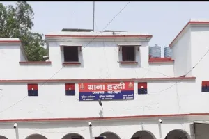 बहराइच: ग्राम समाज की जमीन पर करवा लिया निर्माण, तीन पर केस