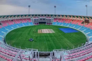 World Cup 2023: इकाना में विशाल स्क्रीन पर देखिये भारत-पाक मुकाबला, क्रिकेट प्रेमियों को है इस मुकाबले का बेसब्री से इंतजार 