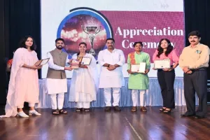 लखनऊ में किया गया मिर्जापुर के युवा योगाचार्य ज्वाला सिंह को सम्मानित