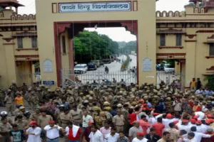 BHU चीफ प्रॉक्टर समेत टीम के दो सदस्यों  ने दिया इस्तीफा, जानें वजह 