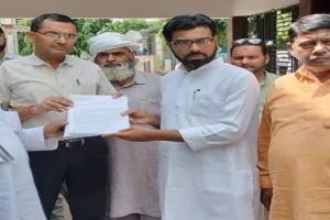 अयोध्या: मस्जिद बद्र के सौदा प्रकरण में सौंपा ज्ञापन, दोषियों पर कार्रवाई की मांग 