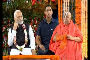 आजादी के बाद भी गुलामी की मानसिकता से नहीं उबरे लोग: पीएम मोदी