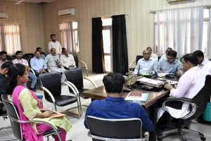 मुरादाबाद : बुध बाजार में 15 तक पूरा करें विद्युत लाइन के भूमिगतीकरण का कार्य