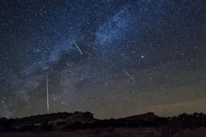 अक्टूबर के ओरियोनिड्स उल्कापात को कैसे देखें और आकाश के चमत्कारों का कैसे करें चिंतन 