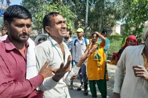 संभल: खून चढ़ाते समय अस्पताल में बच्चे की मौत, हंगामा