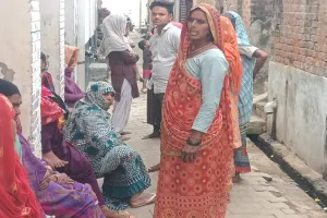  संभल: फंदे पर लटका मिला महिला का शव, मायके वालों का आरोप...पति हिरासत में