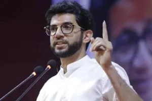 'क्या महाराष्ट्र के अक्षम मुख्यमंत्री, स्वास्थ्य मंत्री को बर्खास्त नहीं किया जाना चाहिए', आदित्य ठाकरे ने उठाए सवाल