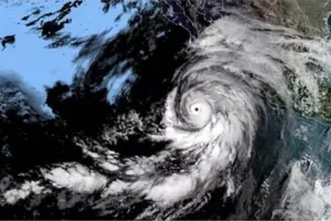 चक्रवात ‘तेज’ भीषण चक्रवाती तूफान में बदला, भारत पर क्या असर? IMD ने बताया