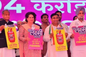 कांग्रेस सरकार आई तो परिवार की महिला मुखिया को हर साल 10 हजार रुपए की सम्मान राशि: CM गहलोत 