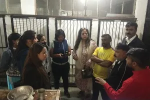 नैनीताल: स्थानीय लोगों ने कुत्तों के रख-रखाव को लेकर नगर पालिका पर लगाया लापरवाही का आरोप