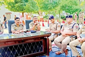 Kanpur: सिनेमाघरों में दिखाए जाएंगे यातायात नियम, ट्रैफिक मित्र बताएंगे आंखों देखा हाल, एडीजी ने दिए ये निर्देश 