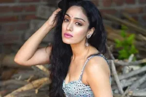 Khushali Kumar की फिल्म Starfish का फर्स्ट लुक रिलीज, देखें Video 