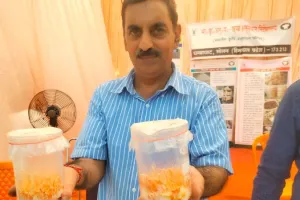 Kanpur News: किसान मेले में आया लखटकिया मशरूम, देखकर हर कोई हुआ हैरान, CSA में लगी कृषि उद्योग प्रदर्शनी