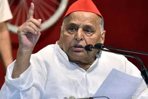 Mulayam Singh 1st Death Anniversary: कानपुर से ही नेता जी मुलायम सिंह यादव बने थे धरती पुत्र... की थी ये घोषणा