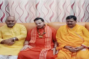 राहुल गांधी के बोल व कार्य रावण जैसे :  सांसद