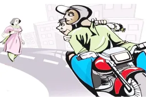 लखनऊ: महिला के गले पर झपट्टा मारकर चेन छीनकर फरार हुए लुटेरे, केस दर्ज