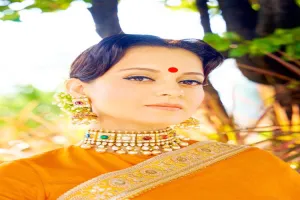 रामलला का दर्शन कर भाव विह्वल हुईं कंगना, बोलीं- राम मंदिर के लिए मोदी जी को धन्यवाद 