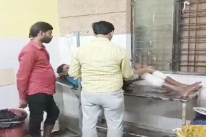 प्रतापगढ़: जयमाल के समय फौजी ने की हर्ष फायरिंग, दो लोग हुए गंभीर रूप से घायल, हड़कंप