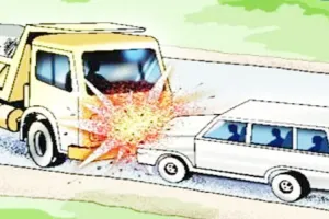 मिर्जापुर: पिकअप की कंटेनर से हुई सीधी भिड़ंत, खलासी की मौत, चालक घायल, कोहराम