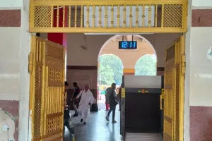 बरेली: दावों तक सिमटी जंक्शन की सुरक्षा, प्रवेश द्वार पर मेटल डिटेक्टर तक नहीं