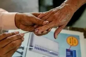 छत्तीसगढ़ विधानसभा चुनाव: पहले चरण के लिए कुल 17 उम्मीदवारों ने किया नामांकन 