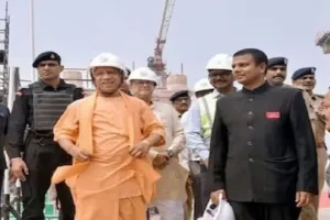 UP news : रामलला और हनुमंत लला के दर्शन के बाद शुरू हुई योगी कैबिनेट की बैठक - Video