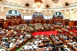 यूपी शीत कालीन सत्र के दौरान रहेगा ट्रैफिक डायवर्जन, लखनऊ पुलिस ने नौ मार्गों पर किया परिवर्तन