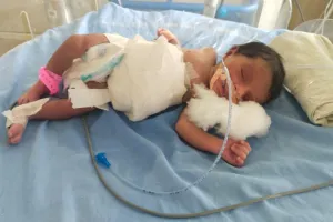 बरेली: झाड़ियों में मिली बच्ची सैफई मेडिकल कॉलेज रेफर, 24 घंटे भर्ती रहने पर भी हालत में नहीं सुधार