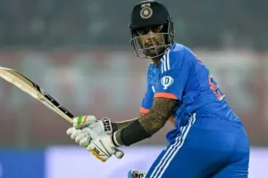 सूर्यकुमार और किशन के अर्धशतक, भारत ने ऑस्ट्रेलिया को दो विकेट से दी मात