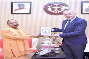 मुख्यमंत्री योगी से मिले बेल्जियम के राजदूत, डिफेंस एंड स्पेस और सेमी कंडक्टर निर्माण में दिखाई अपनी रूचि